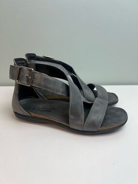 NAOT Gray Leather Strappy Sandals Size 37 US 7 Casual Flat Comfort Criss Cross